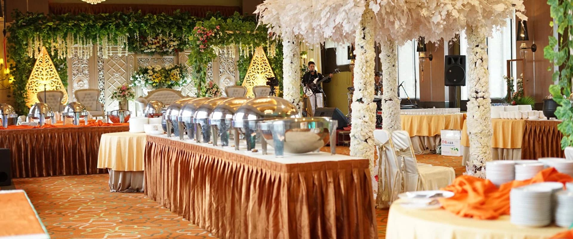 Desktop Sub Banner for Catering service for contact